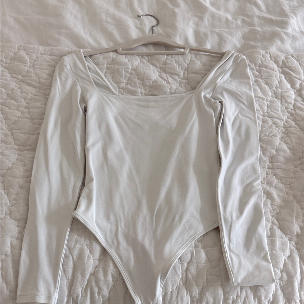 Babaton Cream Square-Neck Long Sleeve Bodysuit